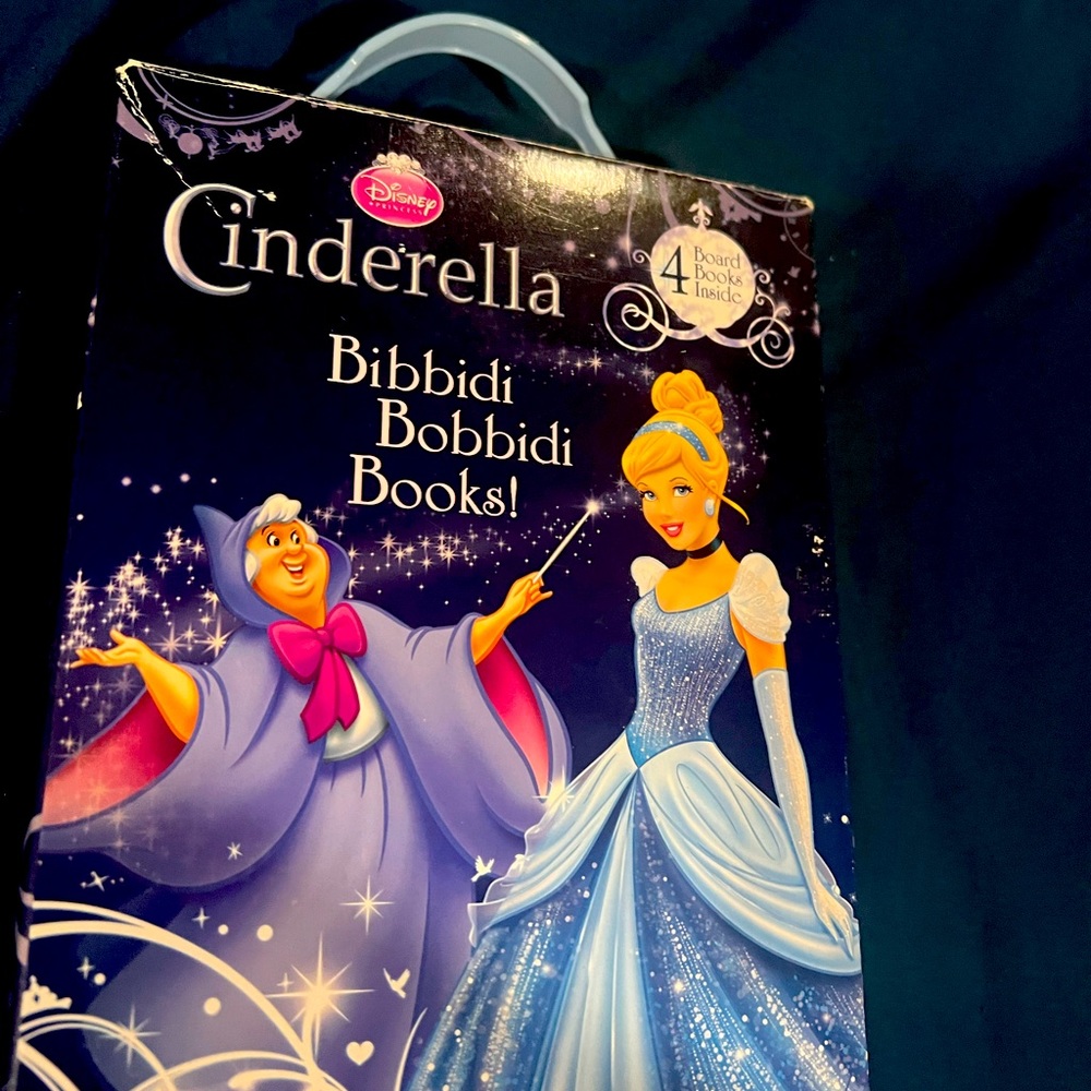 Book set - 4 board books Cinderella - preschool age in GUC